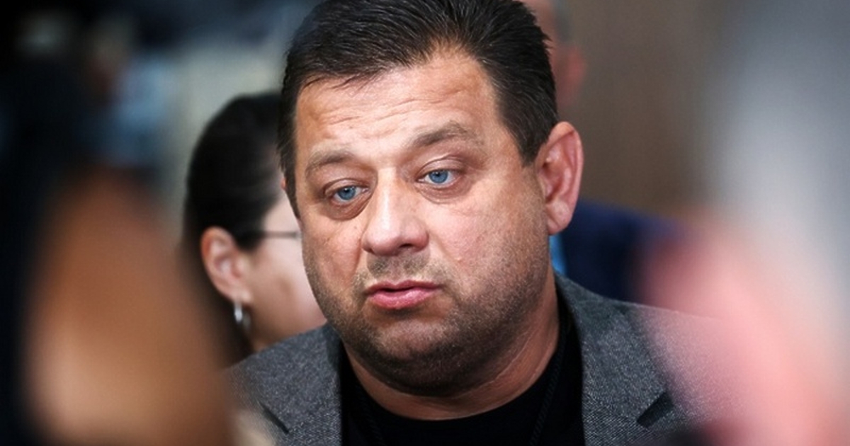 Призоваваме г-н Николай Марков да освободи поста на председател на