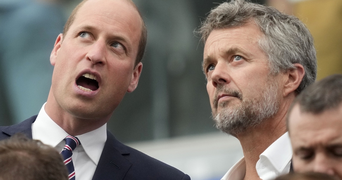 Кралят на Дания Фредерик и британският престолонаследник Уилям си стиснаха ръцете след