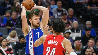 Отборът от Националната баскетболна асоциация Торонто Раптърс официално обяви сделката