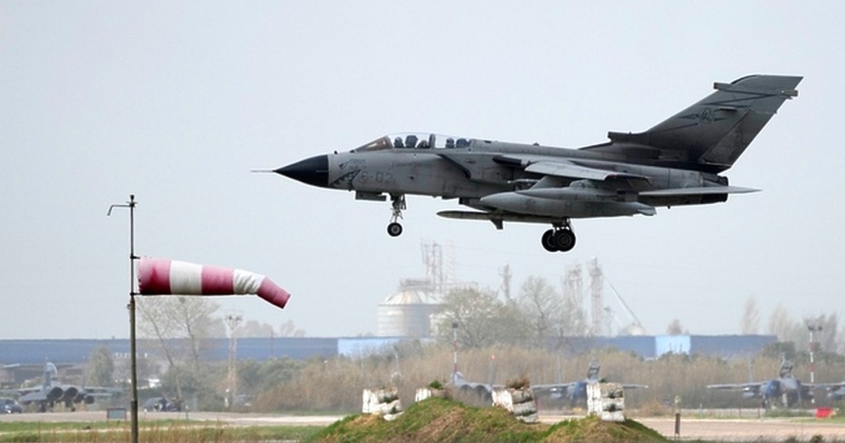 Екипажи на изтребители Торнадо“ на германската бойна авиация са започнали