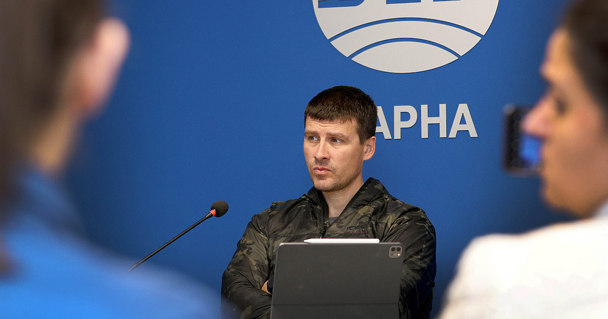 Заплахи, компромати, подкупи, опит за овладяване на Величие, за да