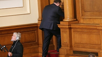 ДПС открадна шоуто през изминалата седмица Дотолкова привлече вниманието с