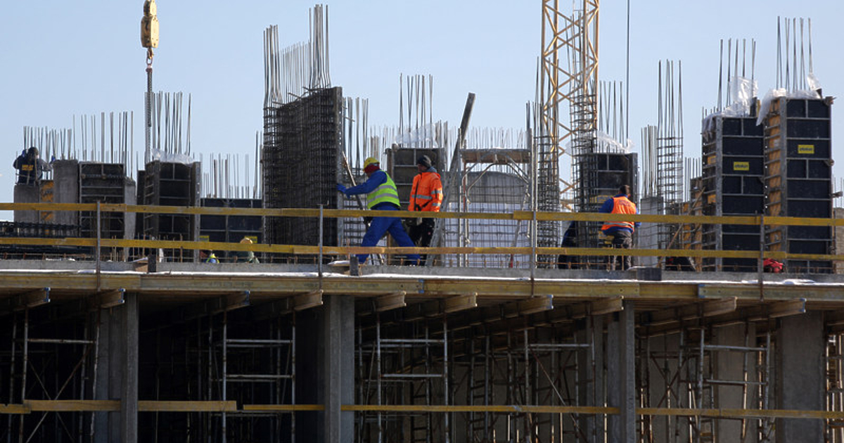 В България към края на 2023 г. е имало 4