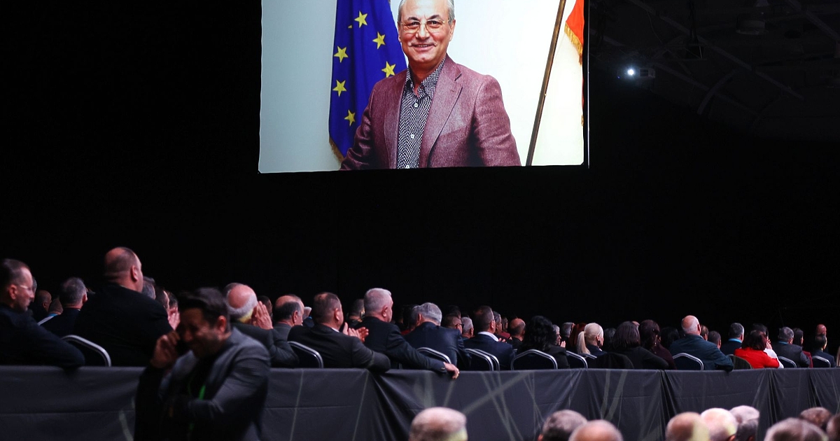 Либералите по света изразяват мощната си подкрепа за лидера на