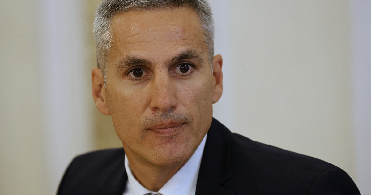 Андрей Гюров ще обжалва решението на Управителния съвет на БНБ