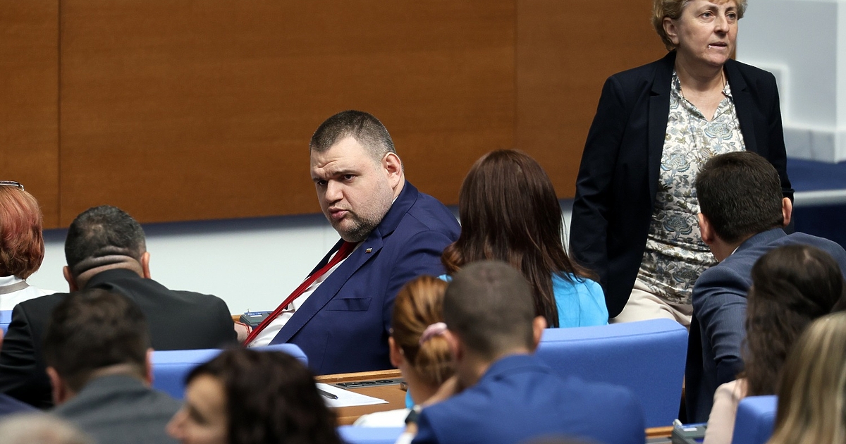 След вчерашната среща на Ахмед Доган с депутатите, които го