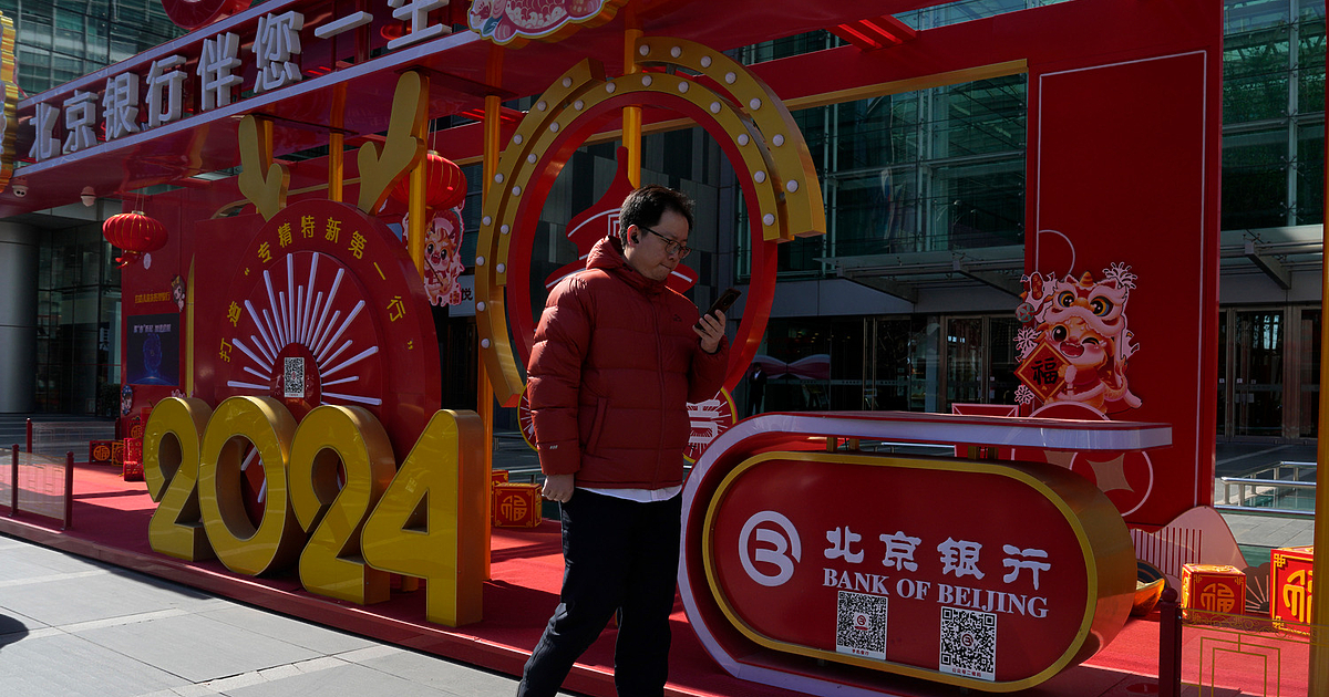 Икономиката на Китай расте много по-бавно отпреди, а частното потребление