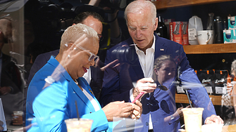 Служителите на Белия дом подготвят кратък документ с едър шрифт