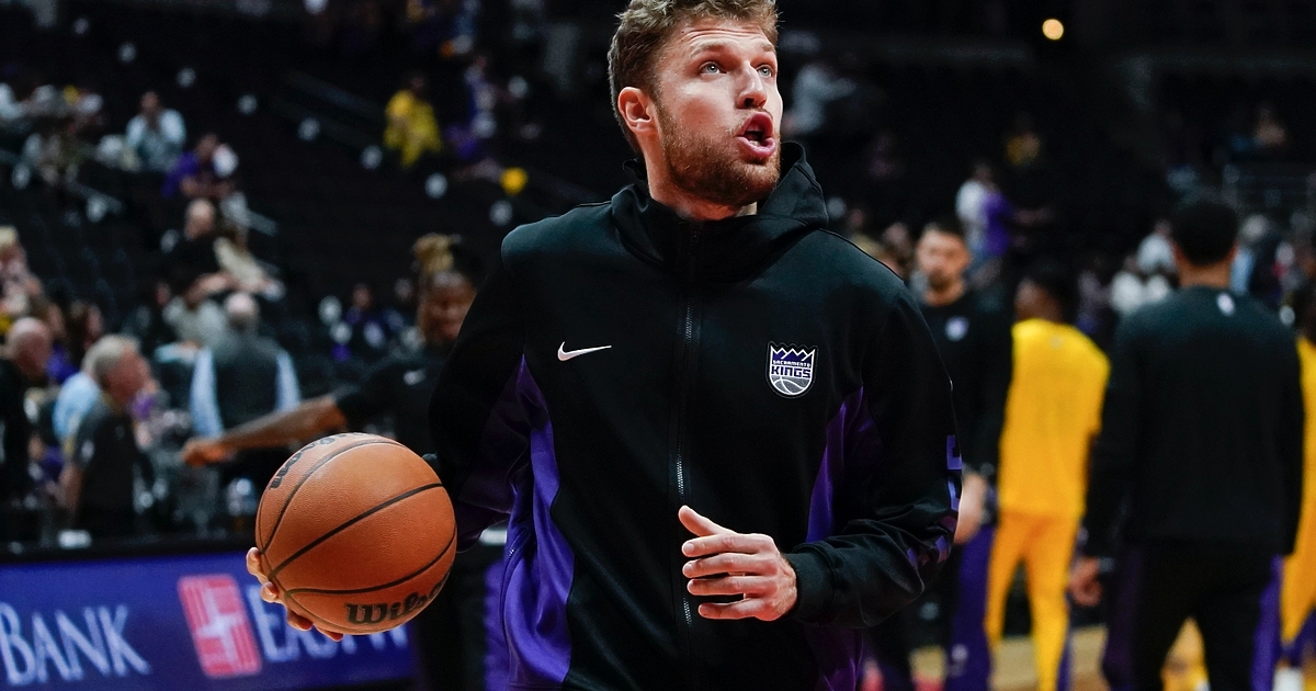 Най-добрият баскетболист в Европа за 2023 г. Александър Везенков се завърна