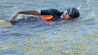 След месеци на очакване кметицата на Париж Ан Идалго се потопи