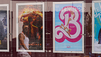 Компанията за играчки Мател пусна на пазара първата незряща кукла Барби