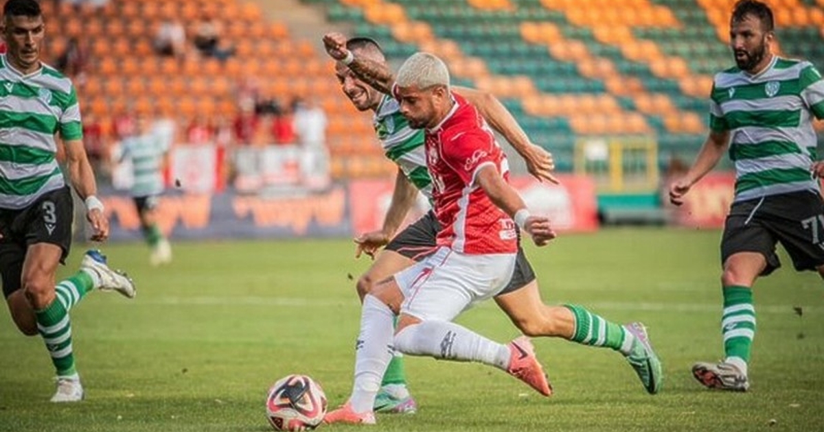 Трите български отбора, които играха снощи в европейските турнири, записаха