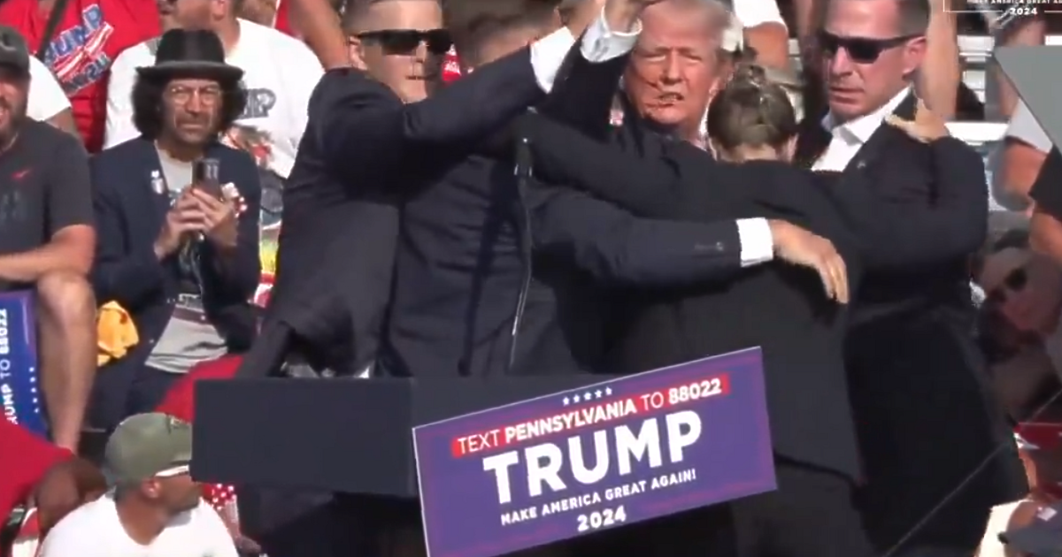 Стрелба бе открита по време на предизборен митинг на Доналд