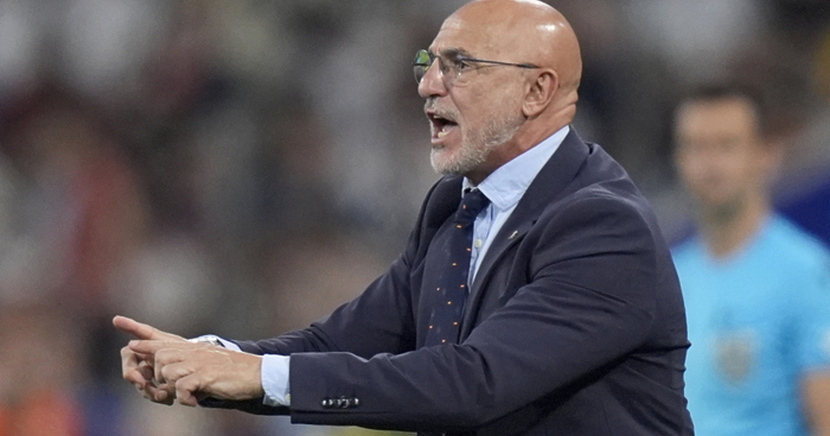 Прости ни, Луис, не знаехме какво приказваме.“Така е озаглавен коментар