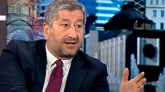 Кризата придобива системен характер Разговорът не е за това ще