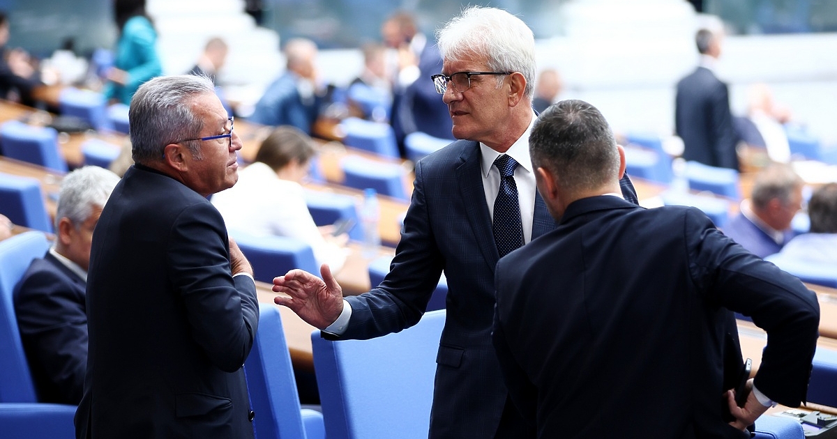 Постигнато е разбирателство за конфигурациите в постоянните комисии на Народното