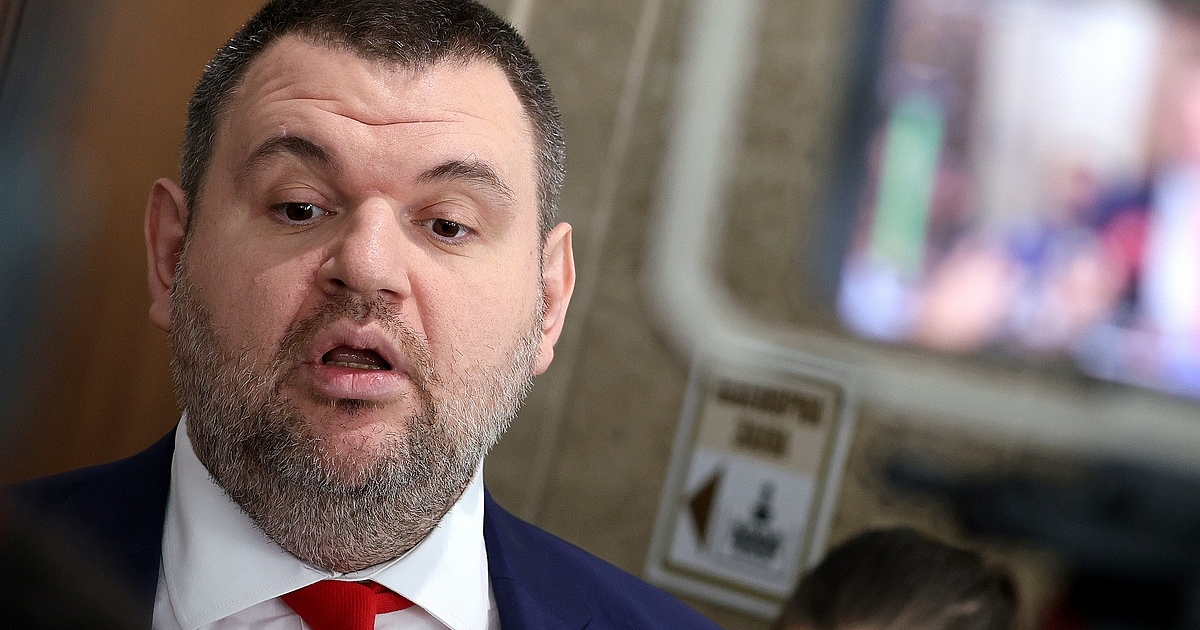 Делян Пеевски подкрепи служебното правителство на Димитър Главчев след провала