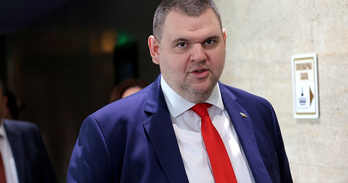 Това, което те правят, се опитват да го приписват.“Това заяви