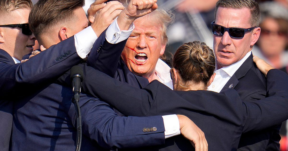 Бившият президент Доналд Тръмп оцеля след опит за атентат по