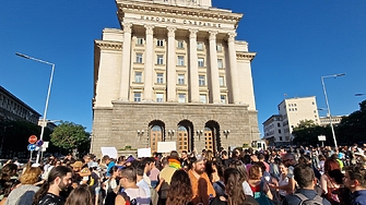 Прясно приетият закон забраняващ извършване на пропаганда популяризиране или подстрекаване