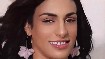 Алжирската боксьорка Иман Халиф се появи с женствена фотосесия с