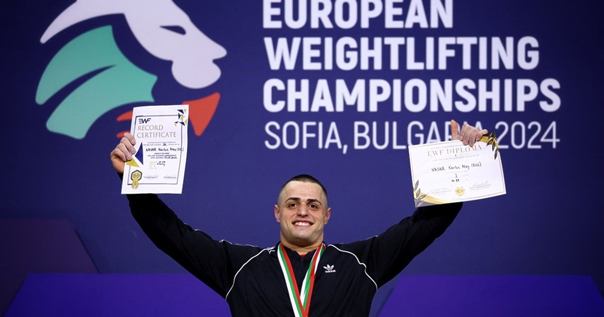 Карлос Насар е на върха на света - не само