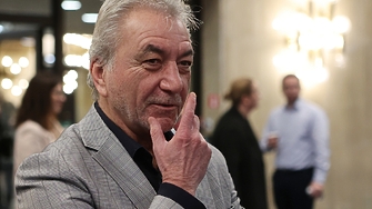 Пет години след като отпусна скандалния кредит от близо 150