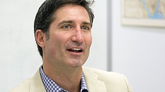 Новият главен изпълнителен директор на американската корпорация Старбъкс Starbucks още