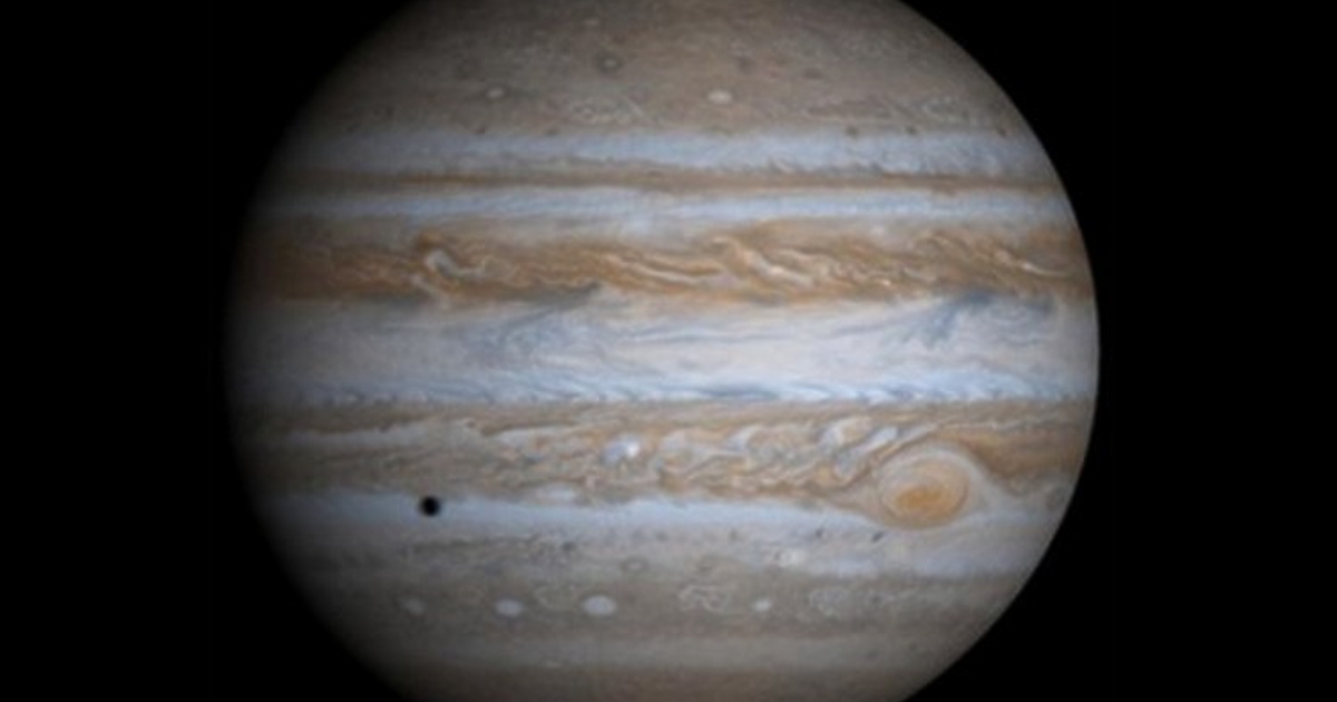 НАСА ще изстреля идния месец космически апарат до Европа -