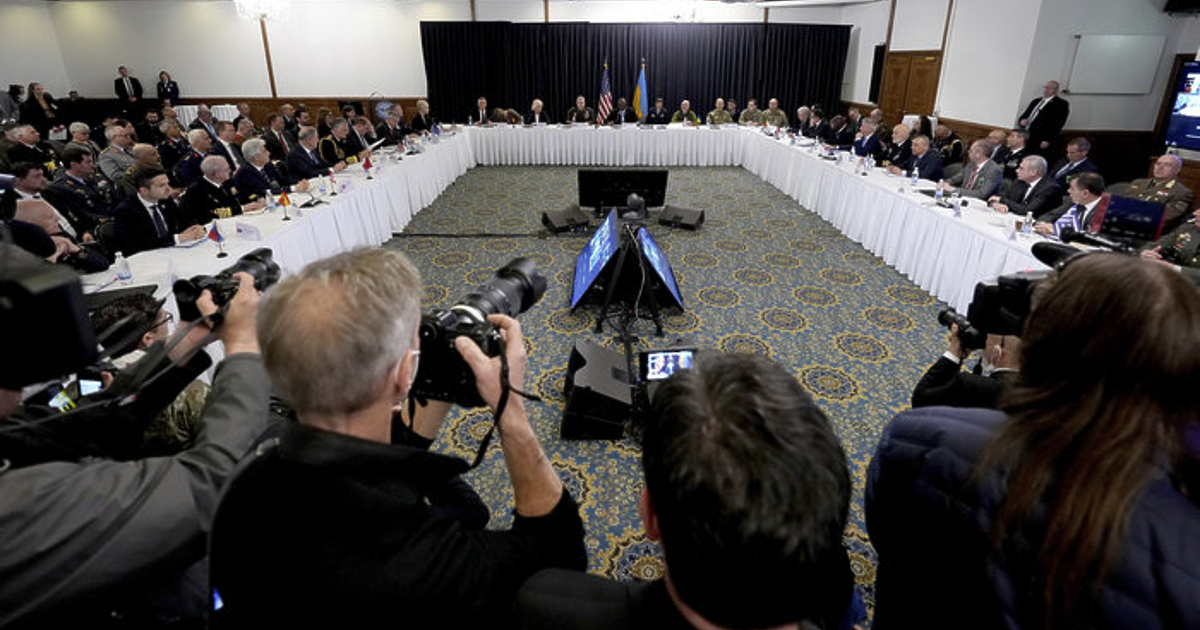 Украйна се нуждае от допълнителни доставки на оръжие, за да