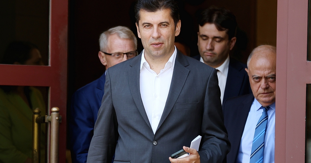 Лидерите на партиите от Продължаваме промяната - Демократична България направиха