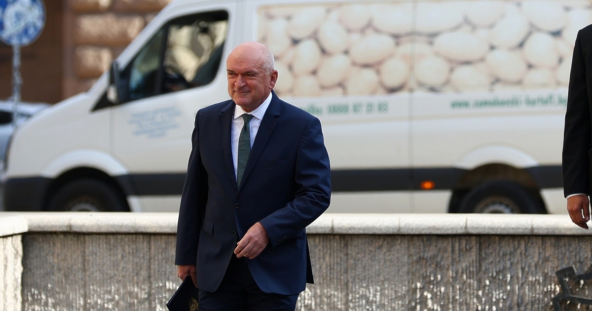 Още по тематаПодкрепете ниУважаеми читатели, вие сте тук и днес,