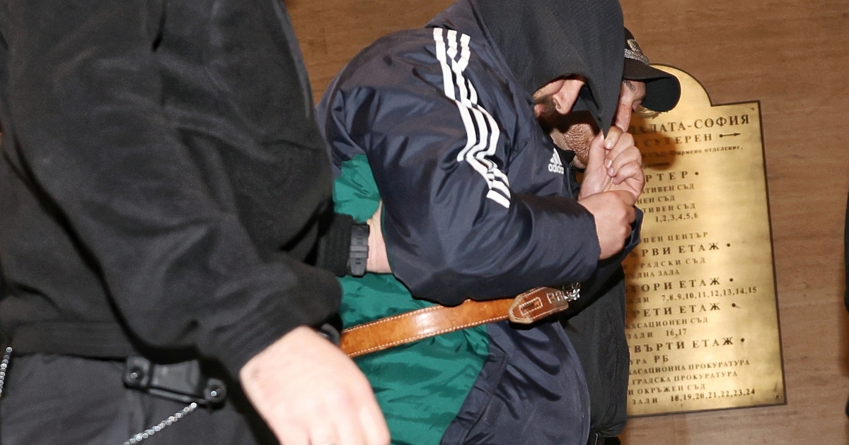 Синът на бившия финансов министър Стоян Александров - Петър, е