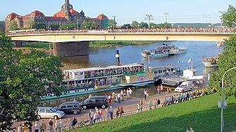 Тази нощ в Дрезден се срути част от един от