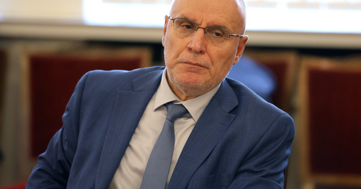 Българската народна банка (БНБ) започна да предприема стъпки за затягане