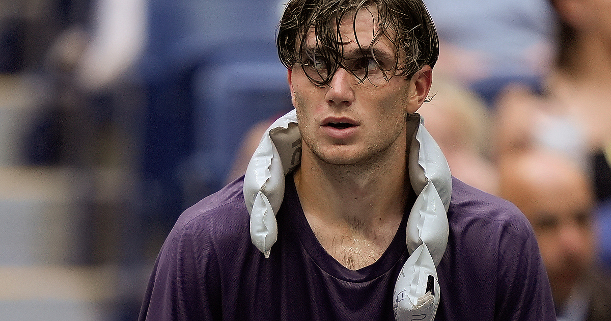 Тежък полуфинал изиграха италианецът Ян Синер и британецът Джак Дрейпър