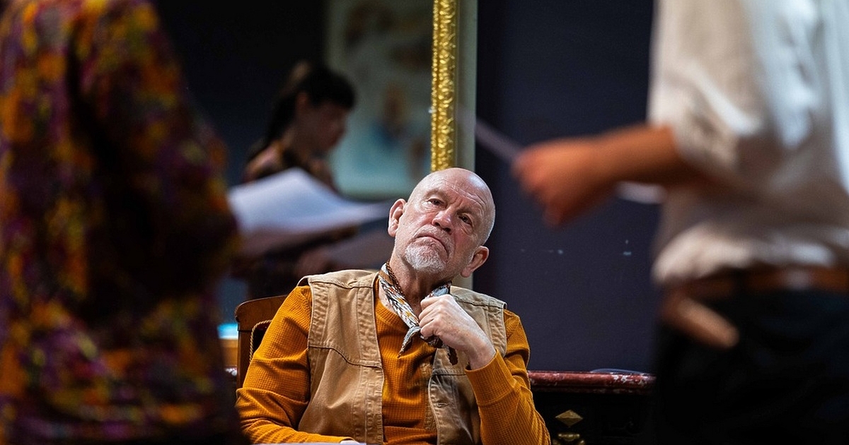 Актьорът и режисьор Джон Малкович подчерта в интервю за Би