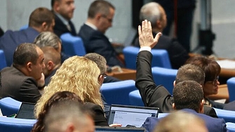 Вторият служебен кабинет на Димитър Главчев се закле пред парламента Това