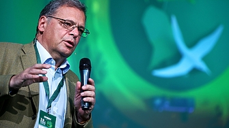 Председателят на парламентарната група на ПП ДБ акад Николай Денков изпрати