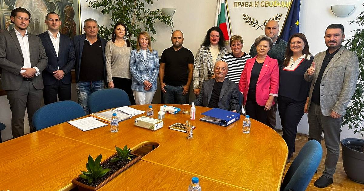 Д-р Ахмед Доган е обратно в своя дом, централата на