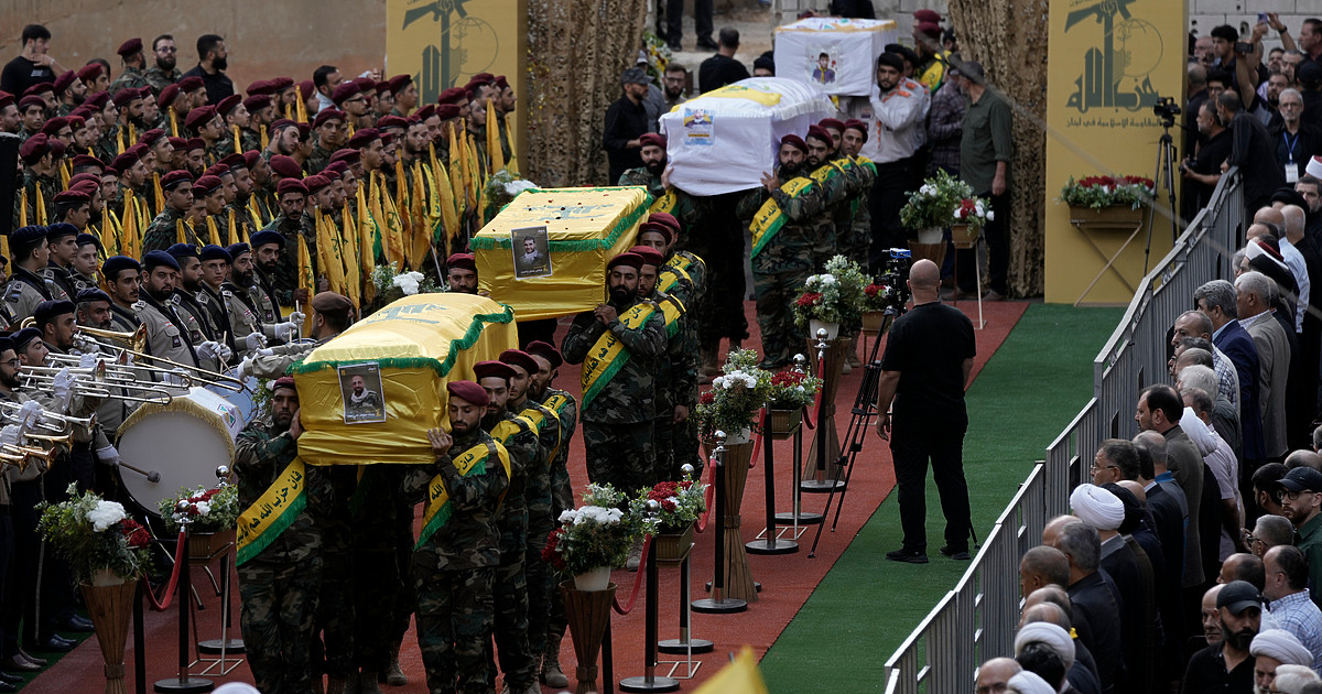 При израелски атаки загинаха над 270 души в Ливан. Това