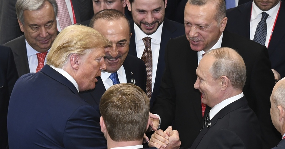 Според проучване на американския журналист Боб Удуърд бившият президент на САЩ