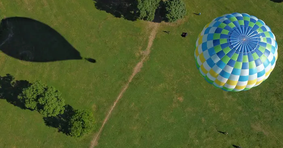 Собственикът на нелицензирания балон от фаталния инцидент с парашутист край