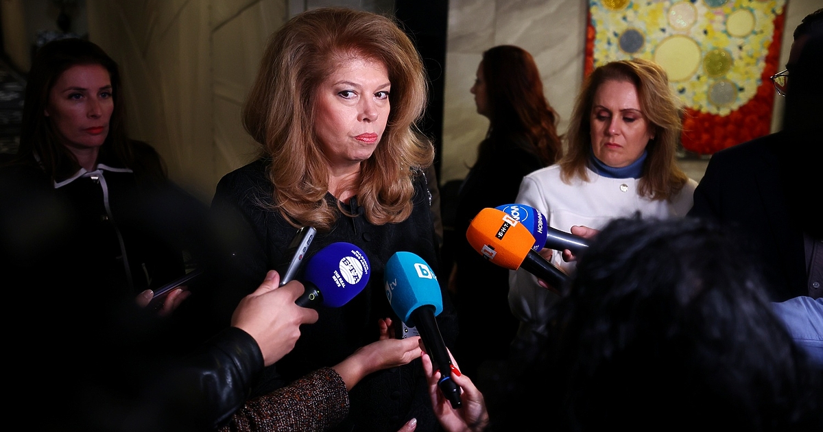 За политически, а не за експертен кабинет се обяви днес