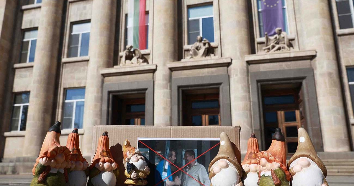 Макар и още неслучил се, адвокати от различни градове в България,