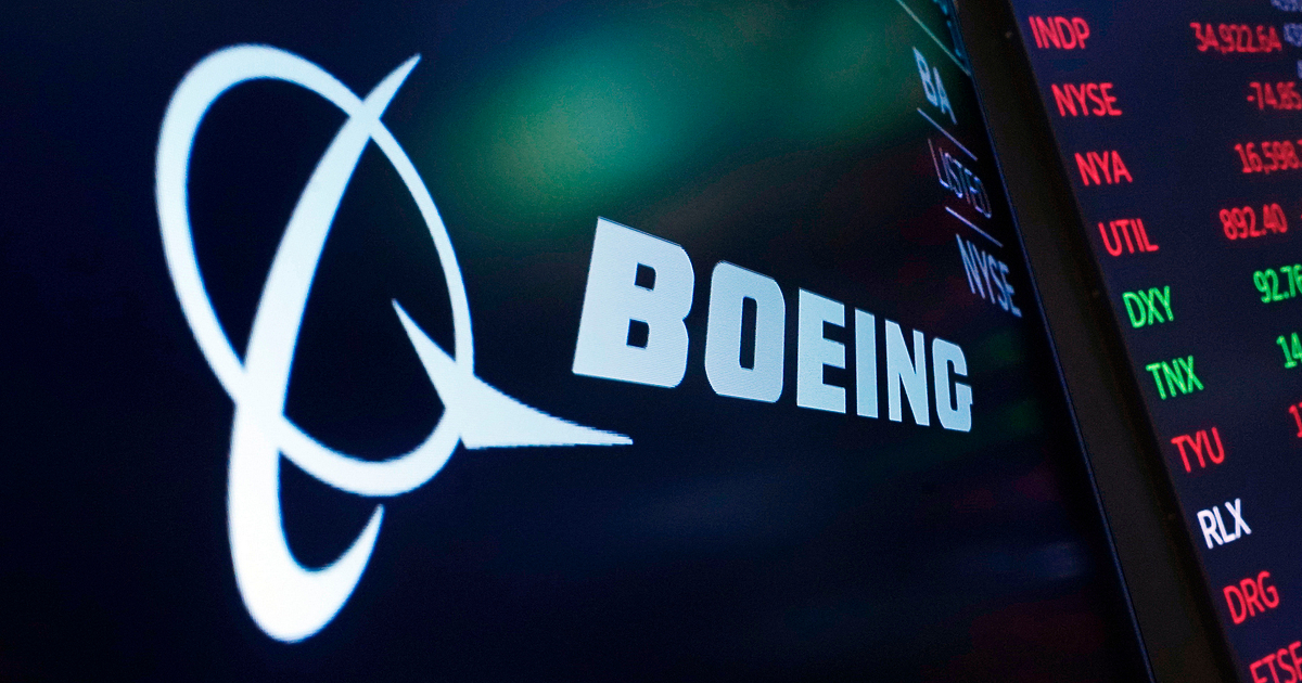 Boeing изглежда не може да излезе от поредицата проблеми, които