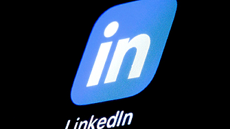 Социалната платформа за бизнес отношения LinkedIn е изправена пред сериозно