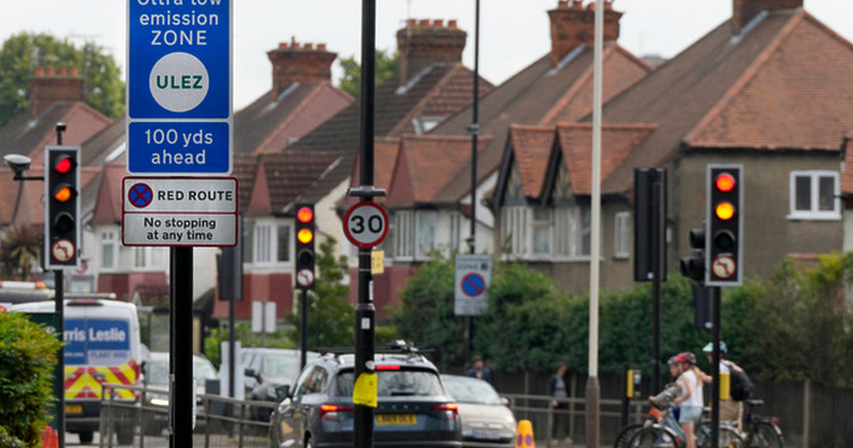 Отново българин е нарицателно в неособено ласкав контекст. Положението направо е: вампор и