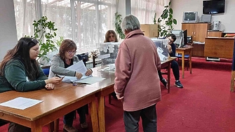 ГЕРБ е първа политическа сила сред всички възрастови групи сред