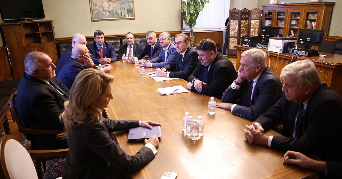 БСП-Обединена левица проведе среща с представители на ГЕРБ в парламента,
